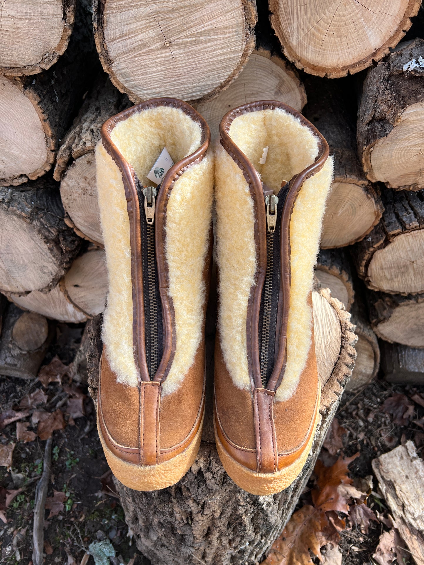 1970s Cursive Tag LL Bean Shearling & Suede Boots