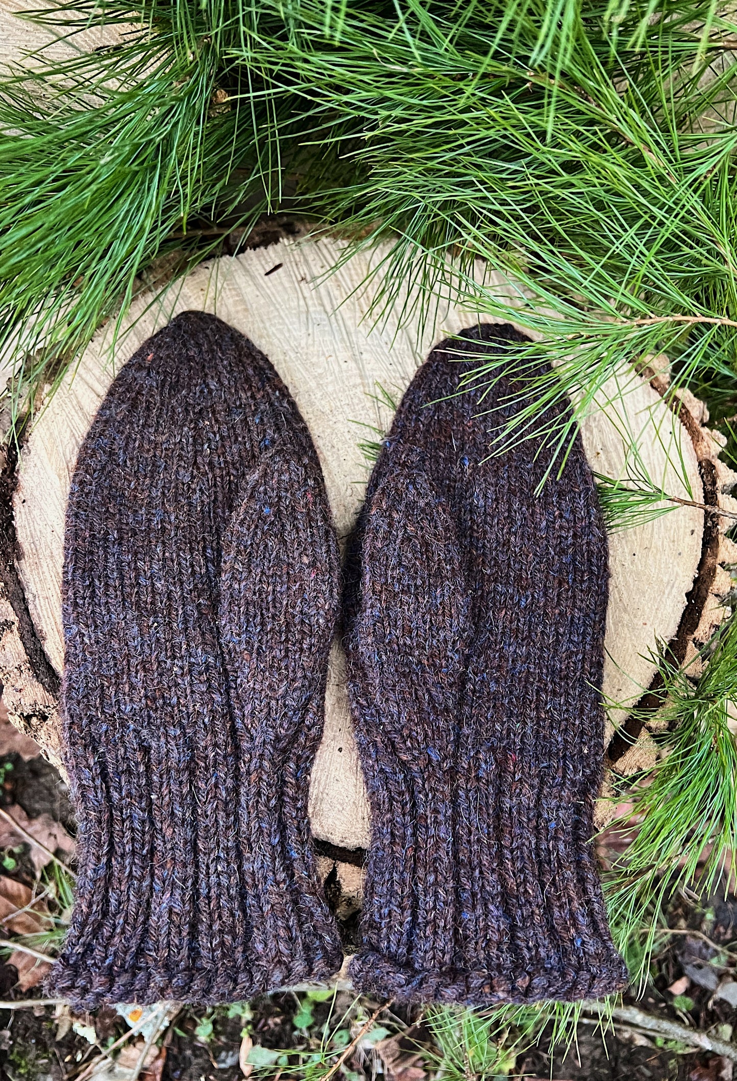 Victorian Era Wool Pointed Mittens, Hand Knit In Gorgeous Flecked Yarn