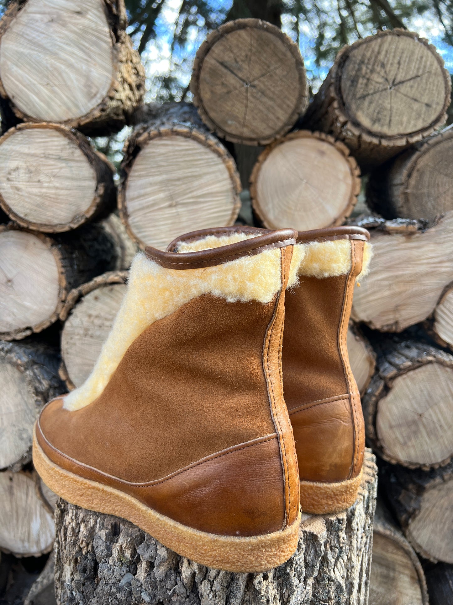 1970s Cursive Tag LL Bean Shearling & Suede Boots