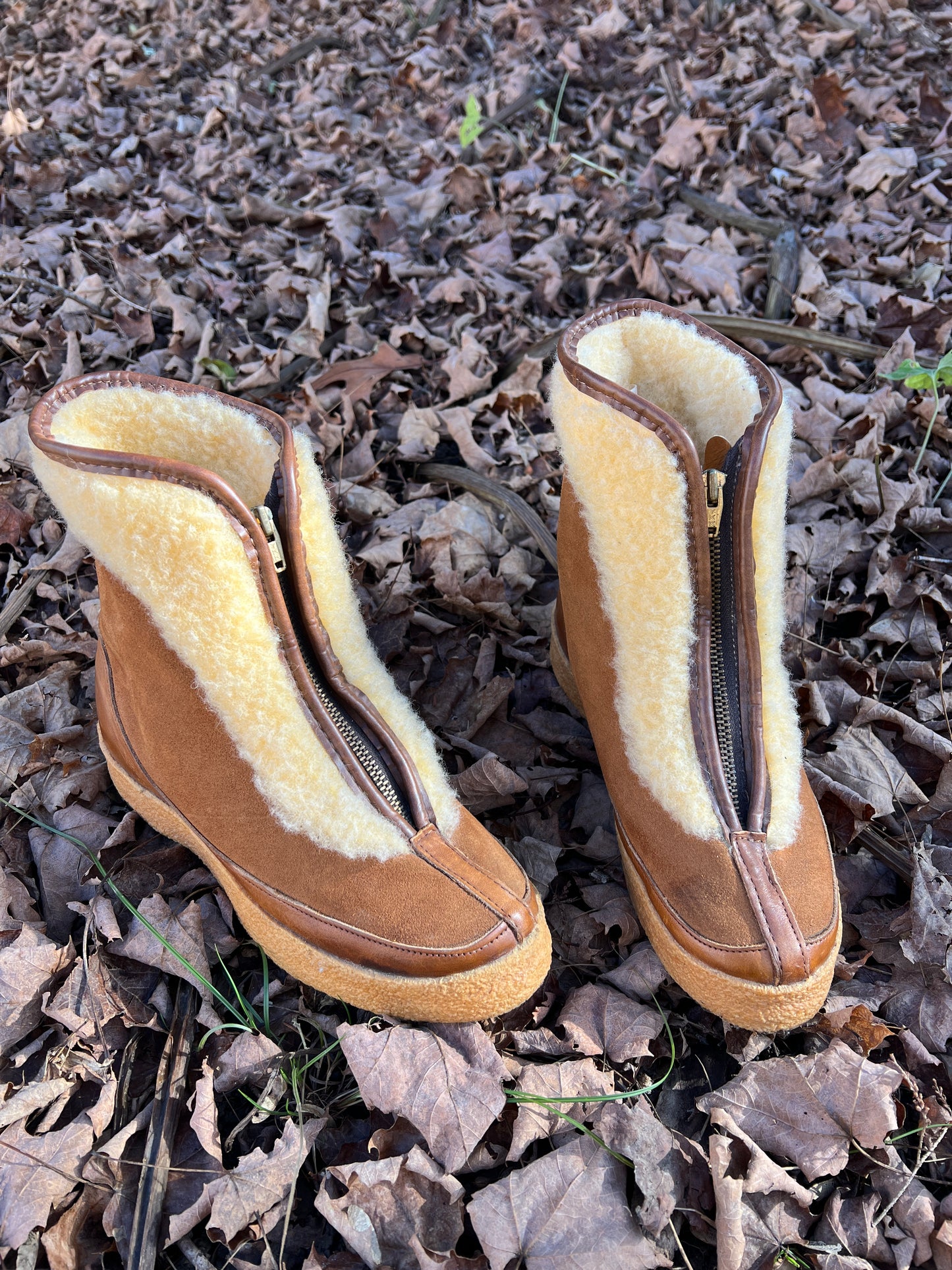 1970s Cursive Tag LL Bean Shearling & Suede Boots
