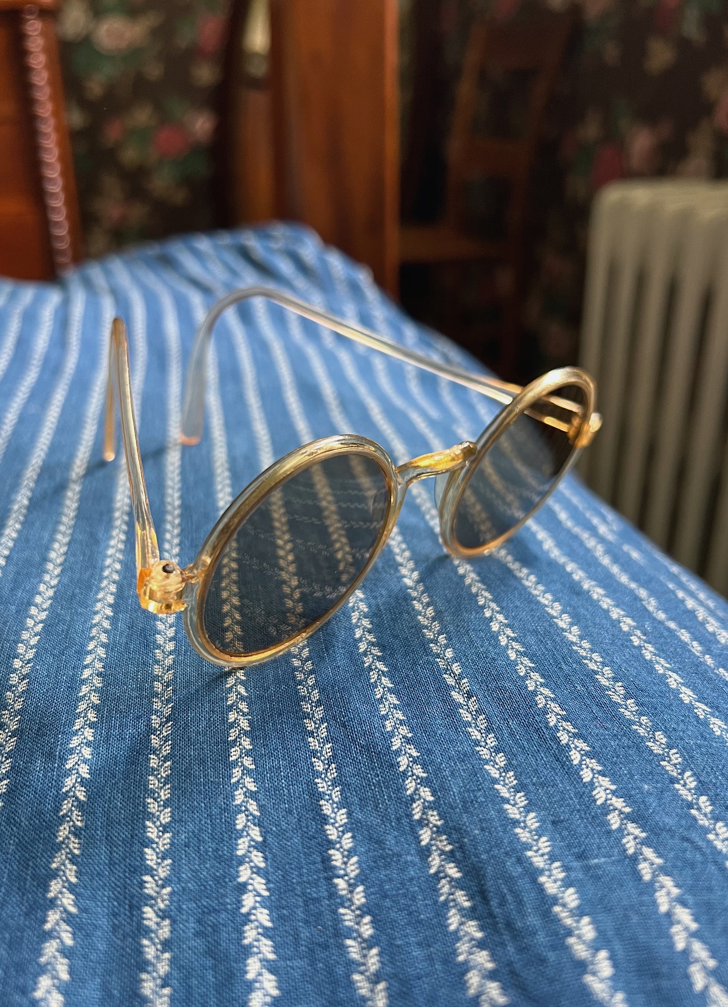 1930s Acetate Round Sunnies