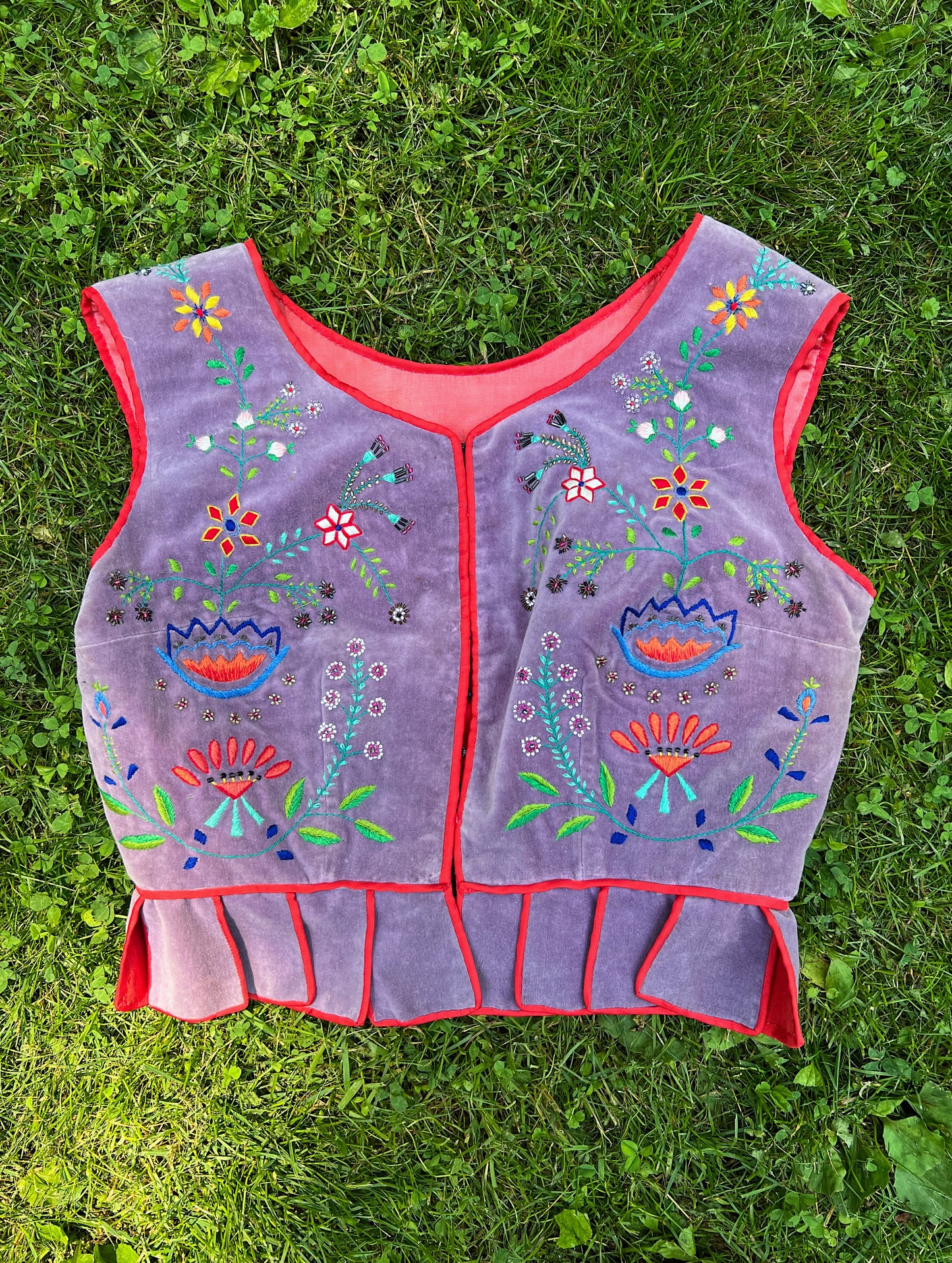 Vintage Folk Embroidered Vest With Beaded Florals