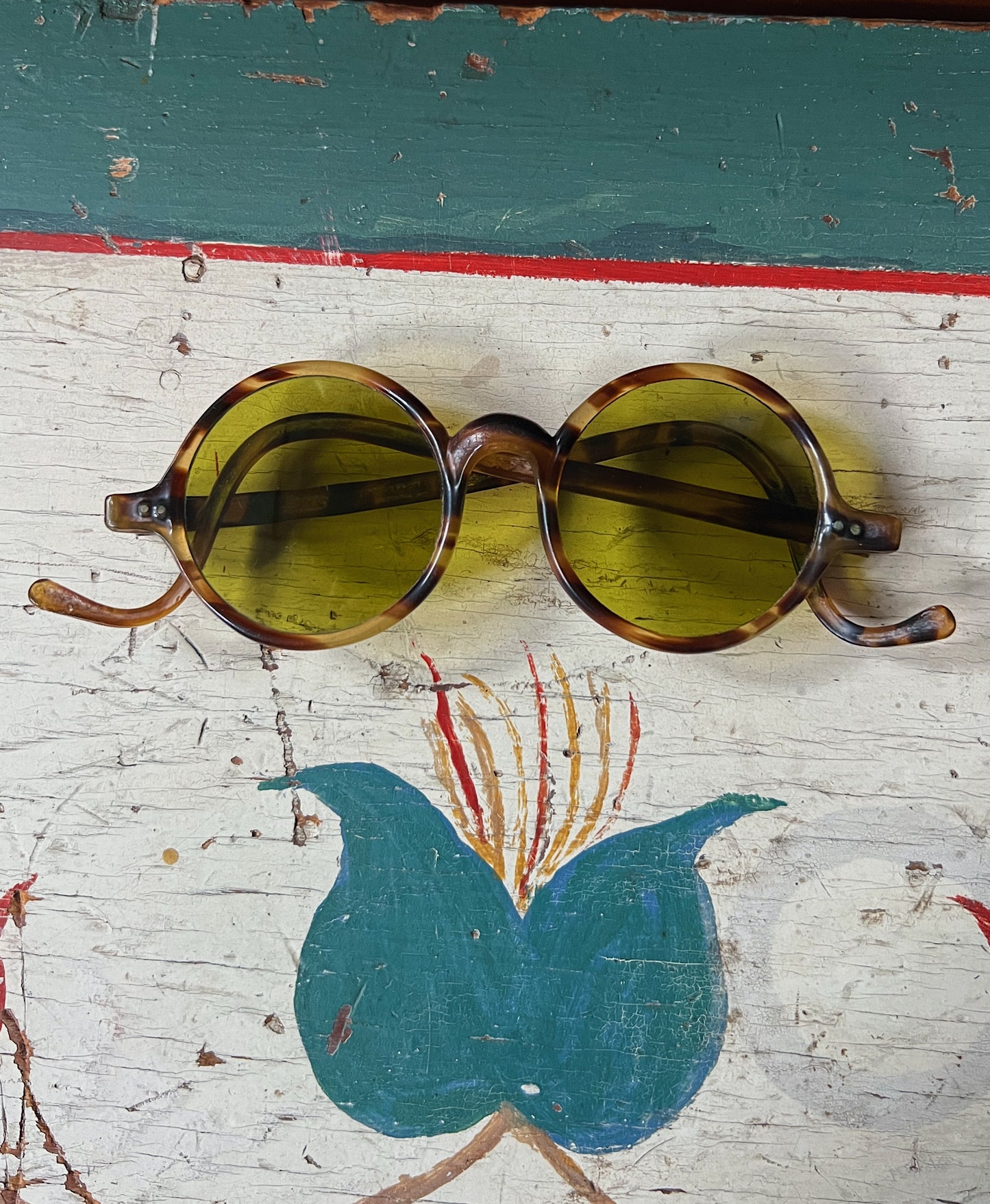 1930s Faux Tortoise Round Sunglasses With Green Lenses