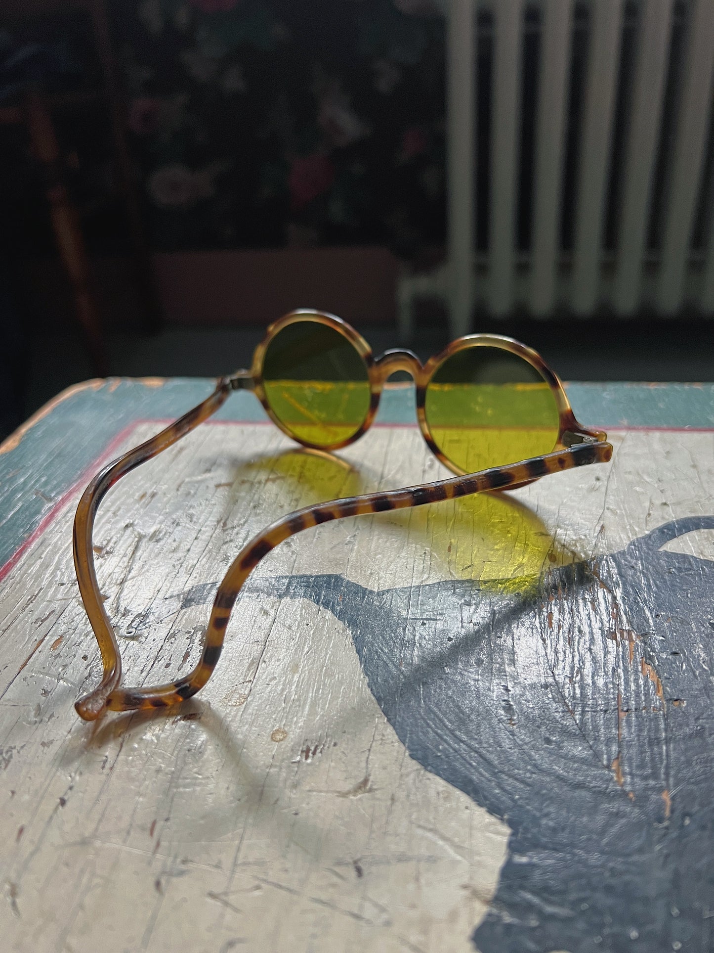 1930s Faux Tortoise Round Sunglasses With Green Lenses