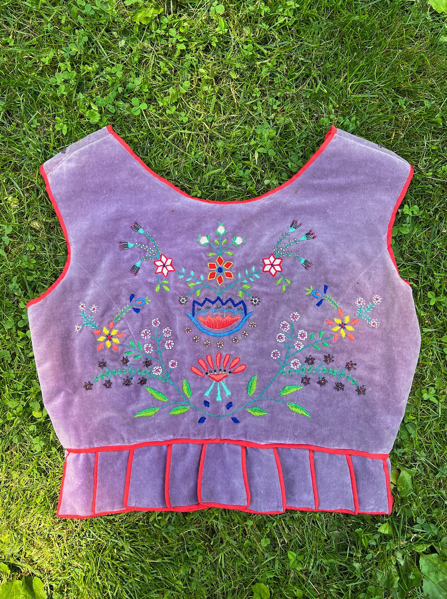 Vintage Folk Embroidered Vest With Beaded Florals