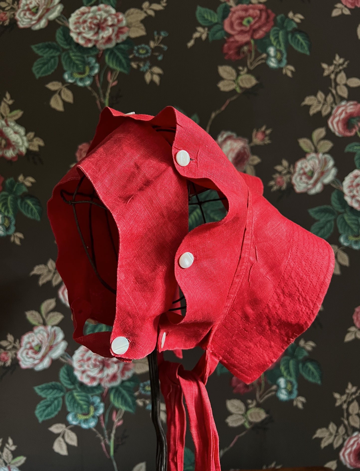 1930s Linen Cherry Red Bonnet