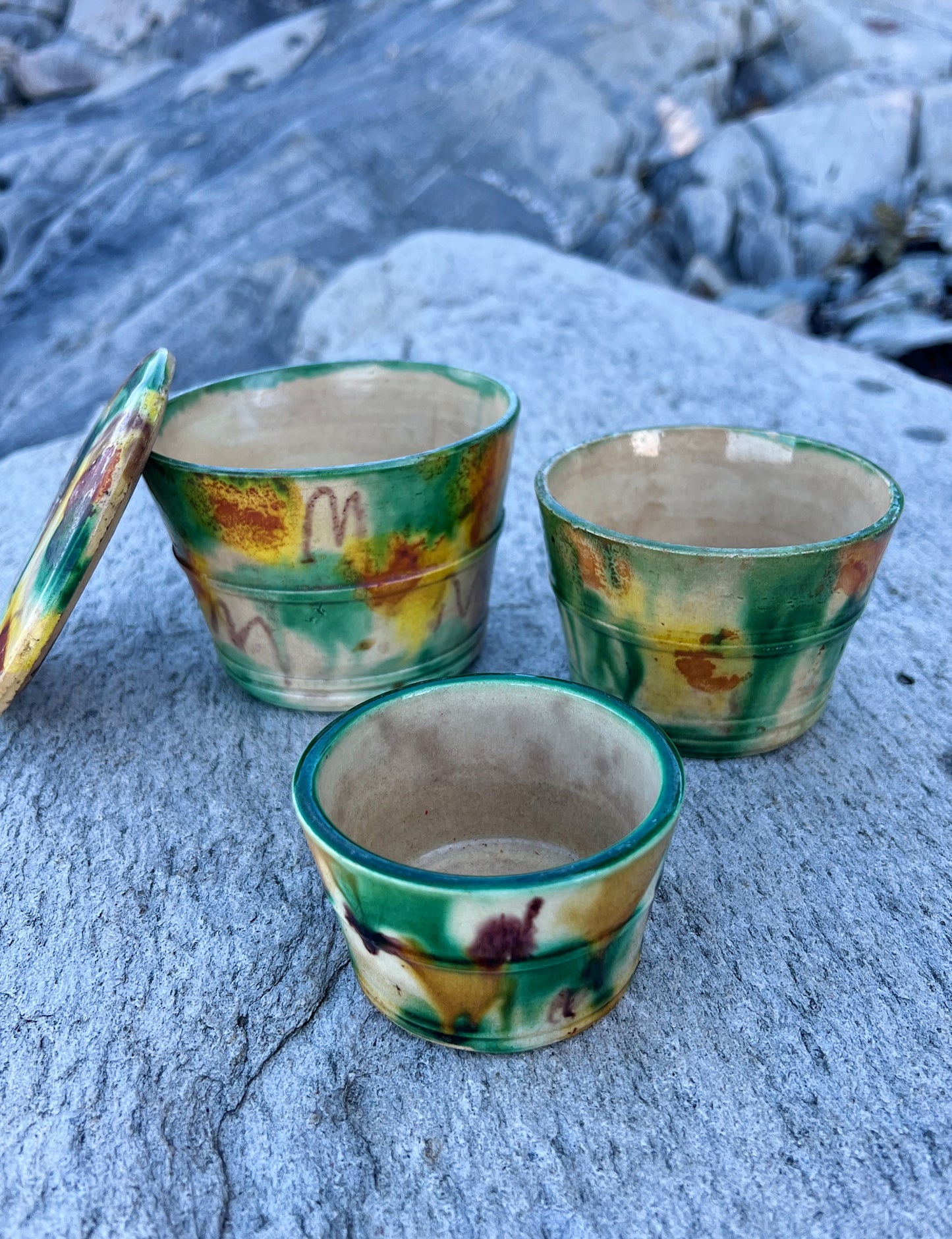 1930s Whieldon Majolica Nesting Cups, Made In Japan