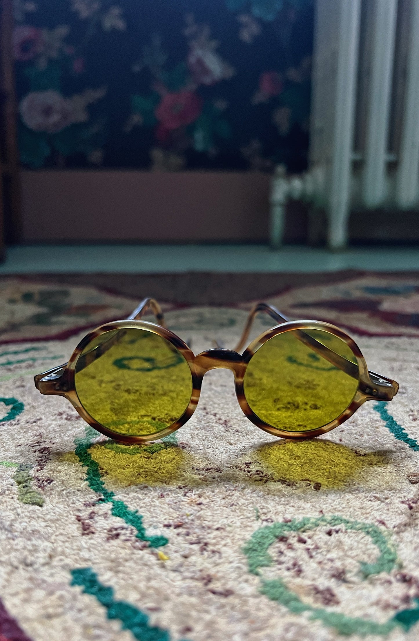 1930s Faux Tortoise Round Sunglasses With Green Lenses