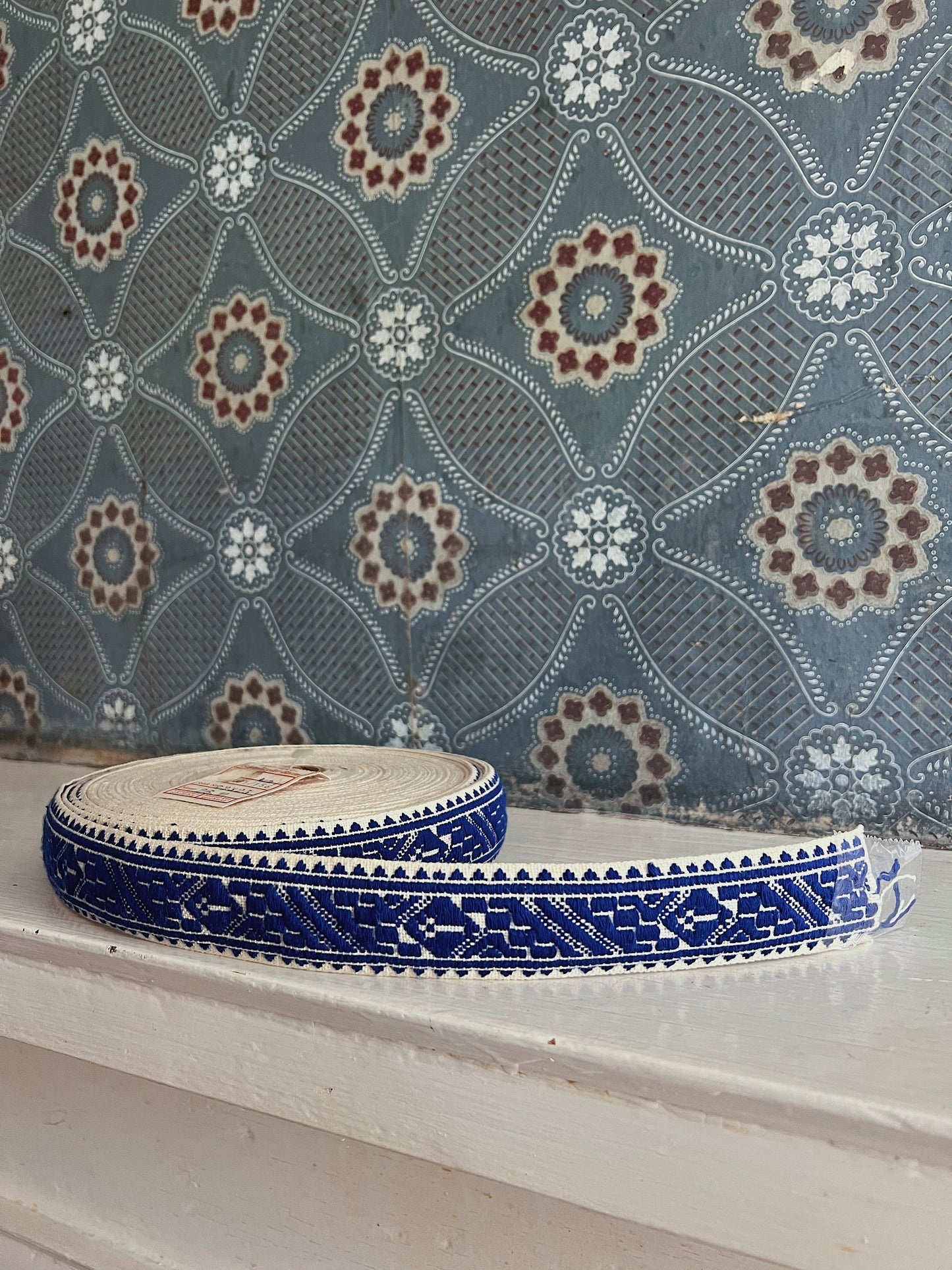 1930s Deadstock Linen & Cotton Embroidered Trim