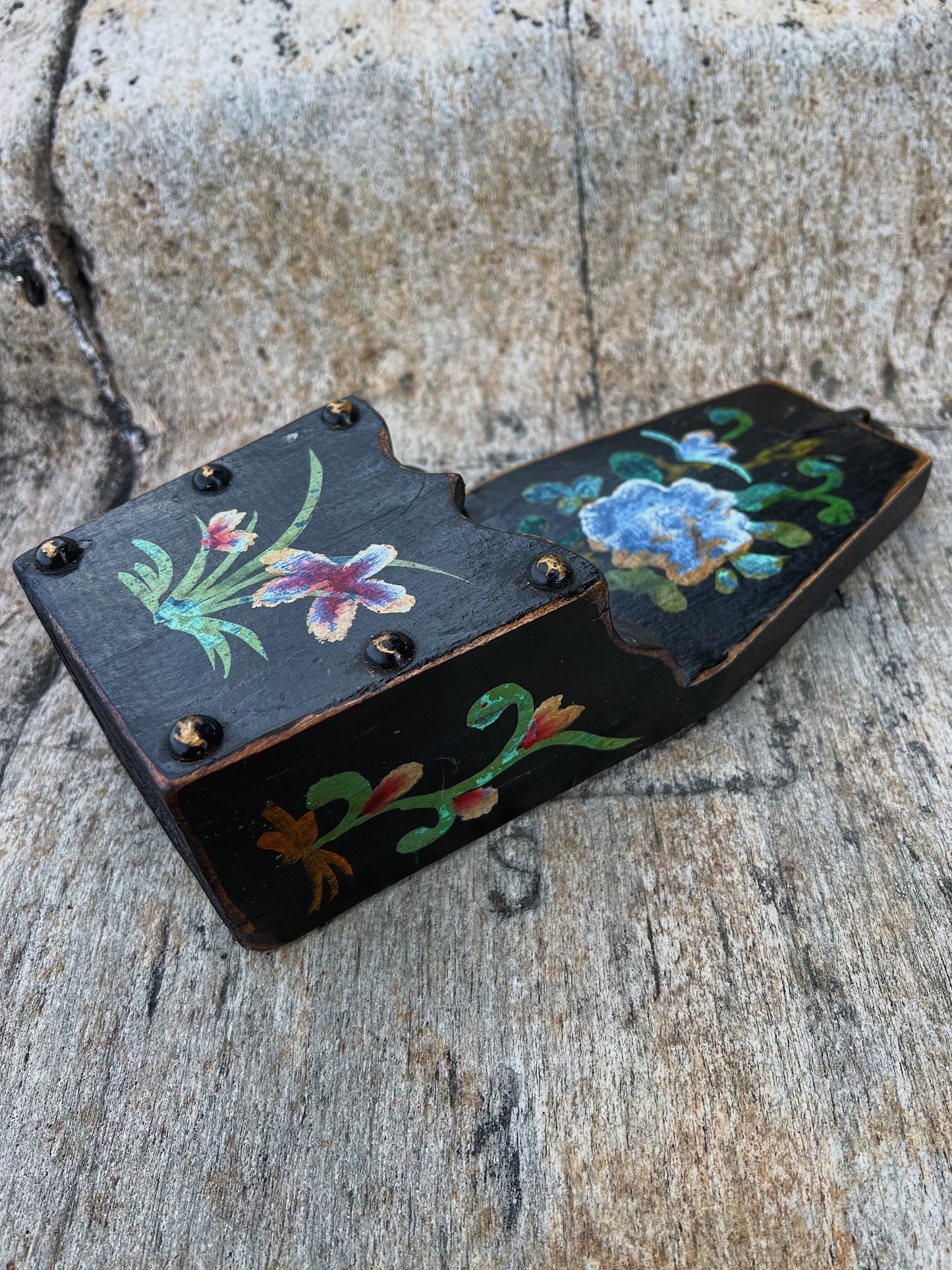 Hand Painted Primitive Wall Pocket Letter Holder